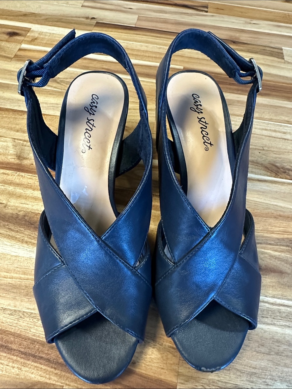 Easy street Navy Crisscross Slingback Heels